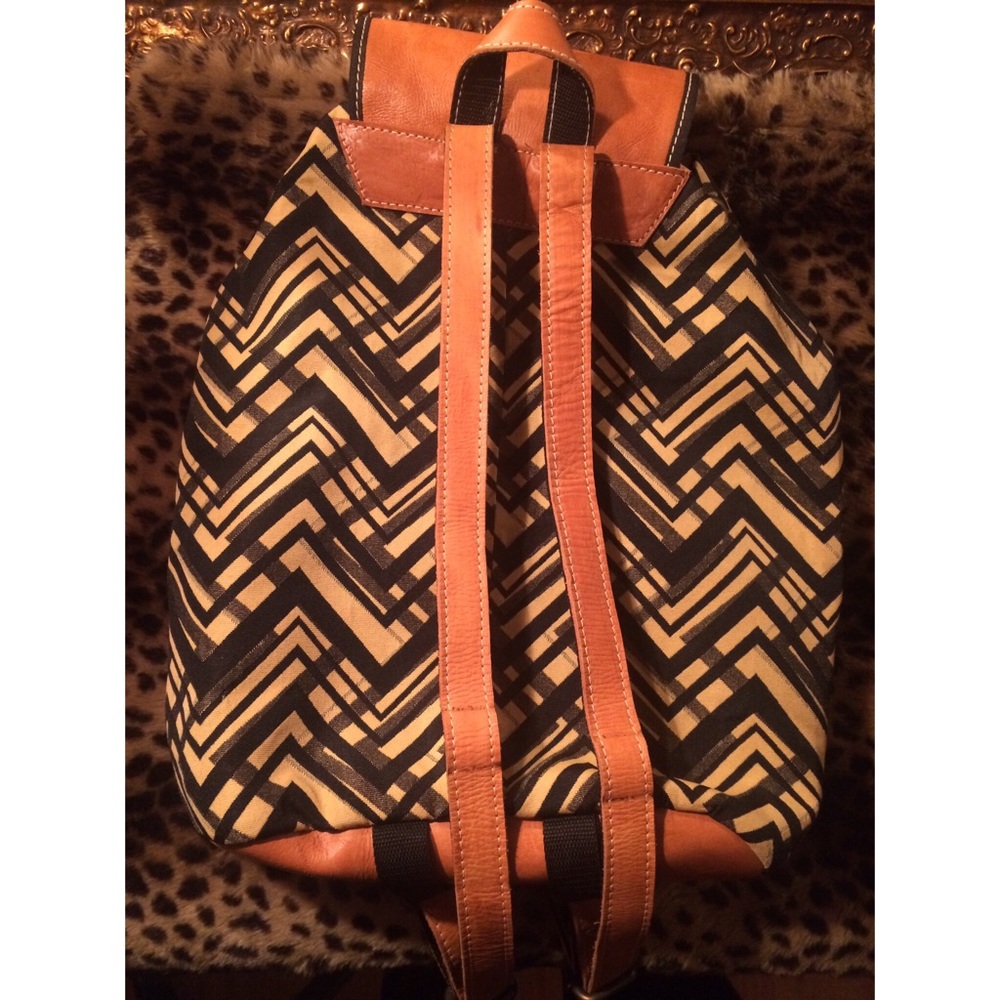 Cuery Leather & Canvas Backpack - Picture 5 of 7